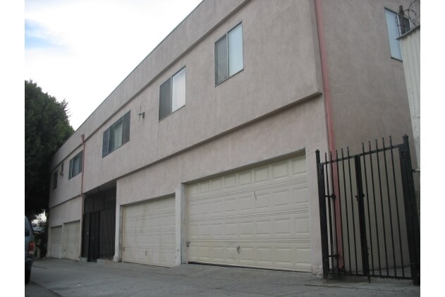 Primary Photo - 2345 Alta St
