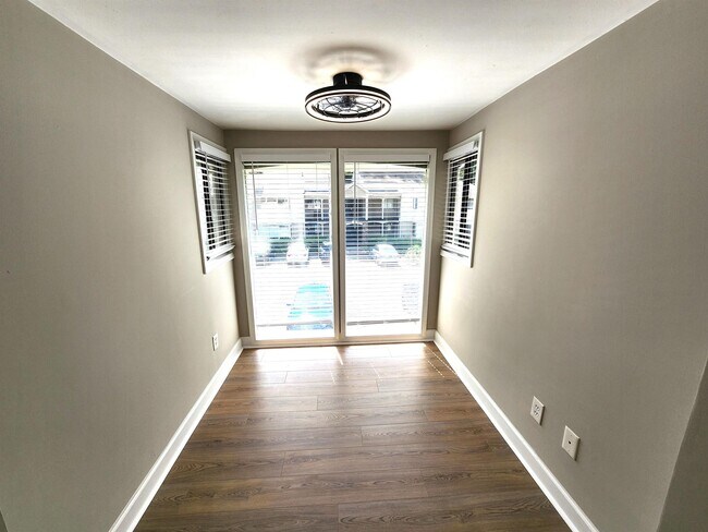 Foto del edificio - 1406 Wingate Way