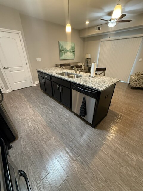 Foto del edificio - 2493 Sweet Home Rd