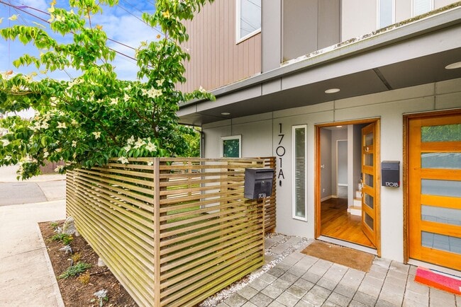 Building Photo - $1,000 Move-In Special! Modern 2-Bed, 2-Ba...