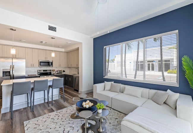 Interior Photo - Serenity Stuart