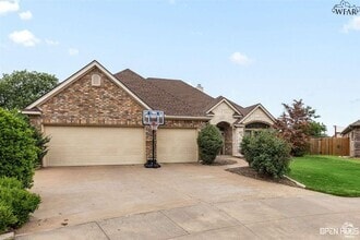 Building Photo - 4122 Candlewood Cir