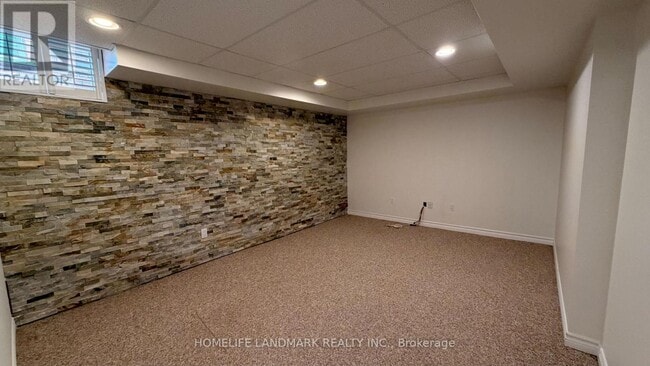 Building Photo - 188 Willis Dr