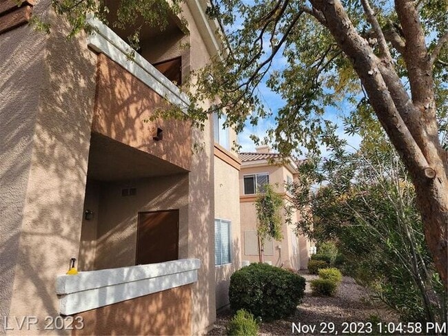 Foto del edificio - COMING SOON - Ready no later than the middle of February!