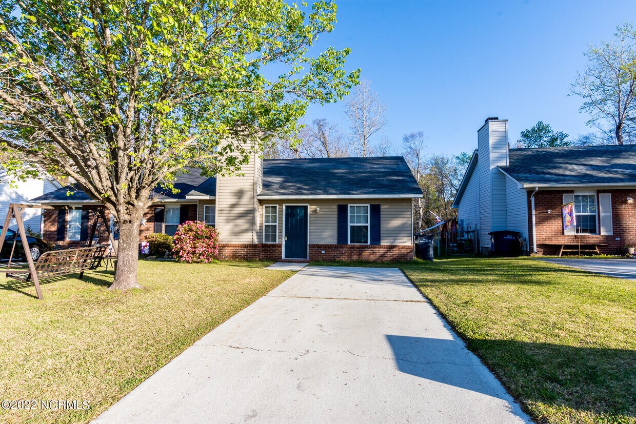 Foto principal - 171 Brenda Dr