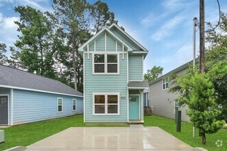 Building Photo - 16693 Meadowcroft St