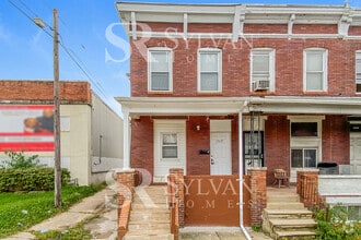 Building Photo - 2929 E Madison St