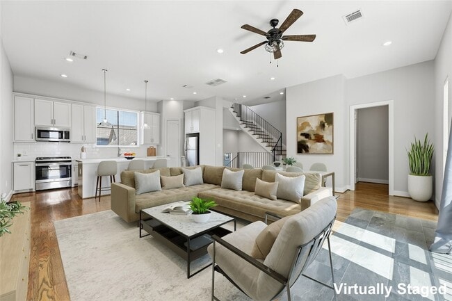 Photo - 816 W 22nd Street Unit Apartment