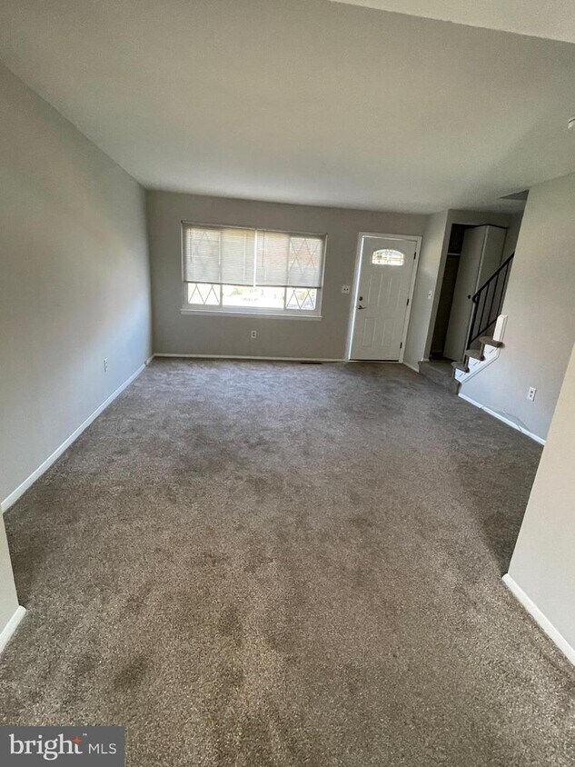 Primary Photo - 744 Seawall Rd