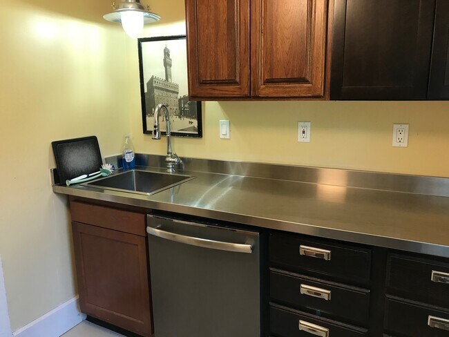 Primer piso - 311 S 3rd St