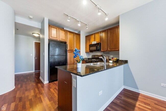 Foto del edificio - 1255 S State St