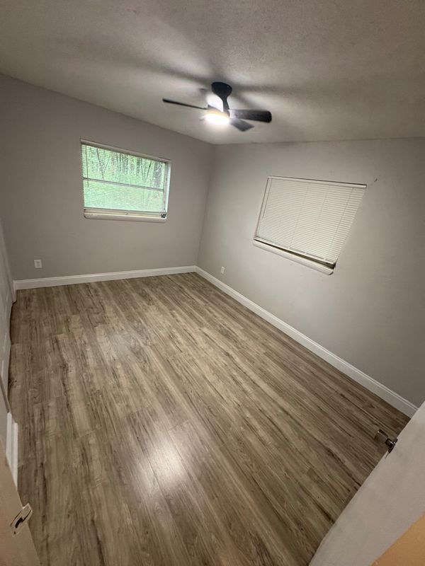 Foto del edificio - 20822 SW Marine Blvd