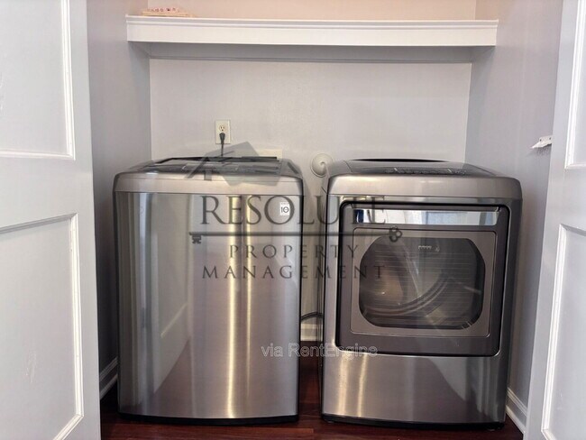 Foto del edificio - 3116 Rapid Falls Rd