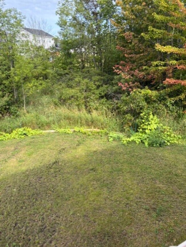 Building Photo - 5961 Claymont Ct SE