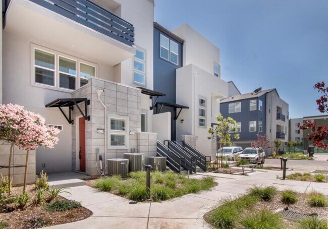 Building Photo - 1819 Sable Pl