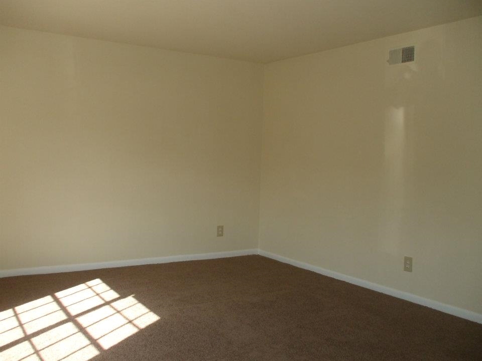 Interior Photo - Cottonwood Apartments