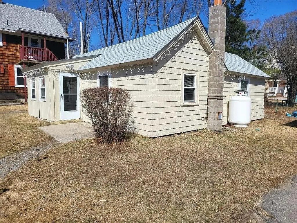 Primary Photo - 143 Centennial St