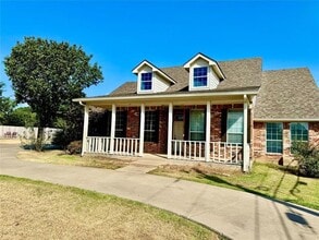 Building Photo - 6308 Carrizo Dr