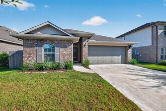 Building Photo - 4822 La Piedra Ln