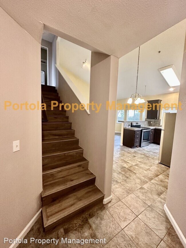 Building Photo - 3 br, 2 bath House - 126 Hunolt St. #A