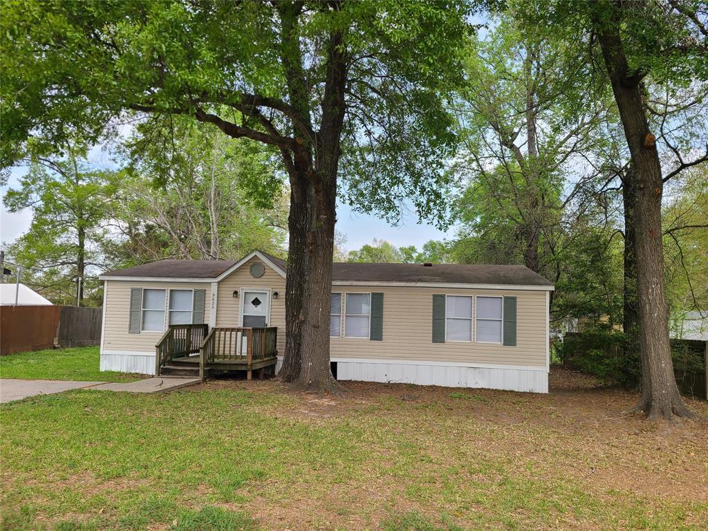 Primary Photo - 9622 Oak Hill Dr