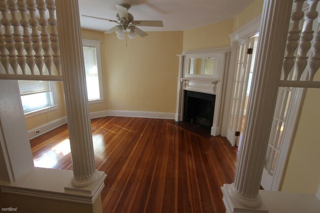 Foto del edificio - 2 br, 1 bath  - 77 Reservoir Apt 1 Unit 1