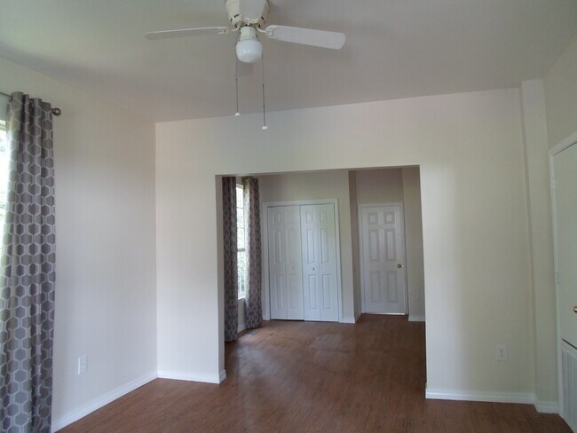 Foto del edificio - 1610 Lexington Ave