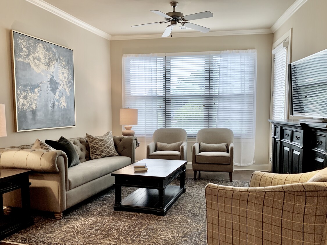 445 W Blount Ave Unit 528, Knoxville, TN 37920 Condo for Rent in