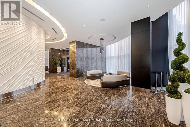 Building Photo - 60 Absolute Ave