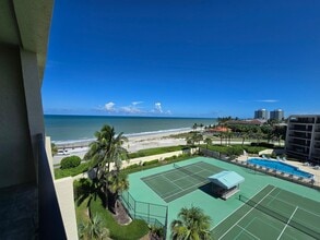Building Photo - 3939 Ocean Dr