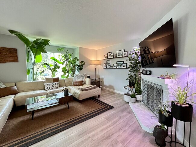 Foto del edificio - 3715 South 182nd Street, Unit A104