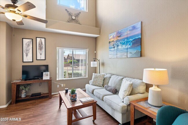 Foto del edificio - 9750 N Monterey Dr