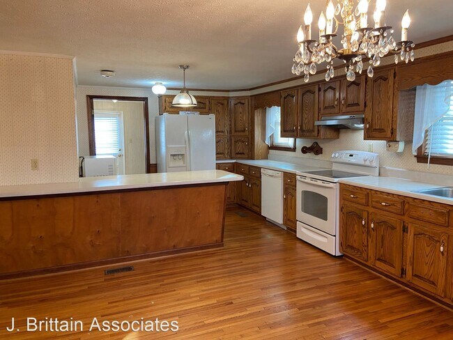 Building Photo - 3 br, 1 bath House - 298 County Road 67