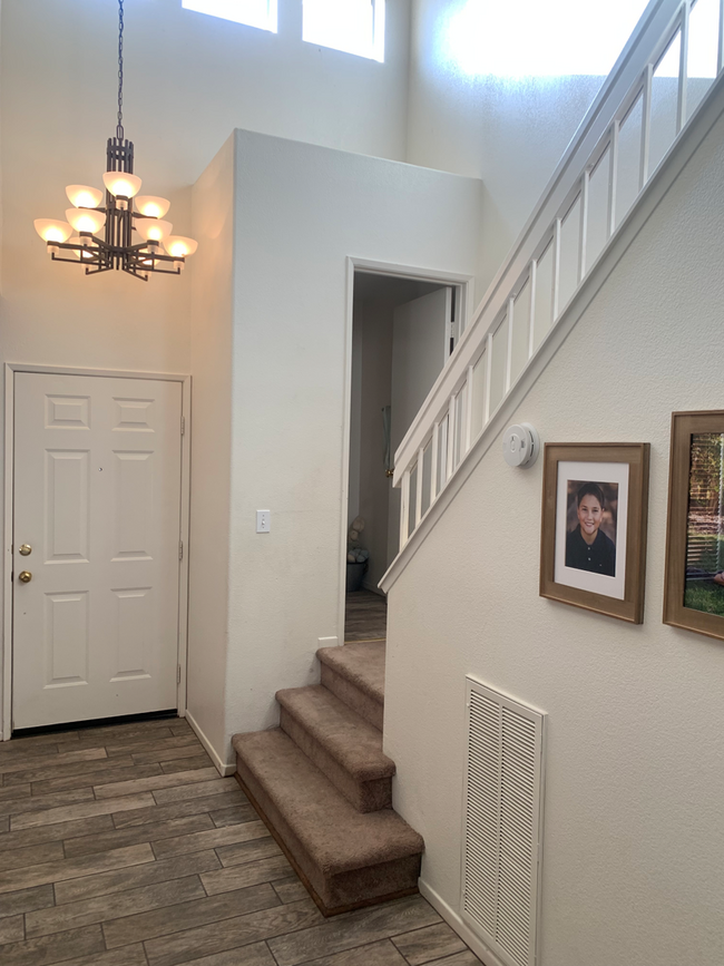 Foto del edificio - 3 bed, 2.5 bth, TOWNHOME in SANTEE