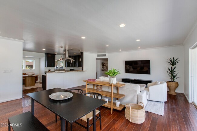 Foto del edificio - 5110 E Verde Ln