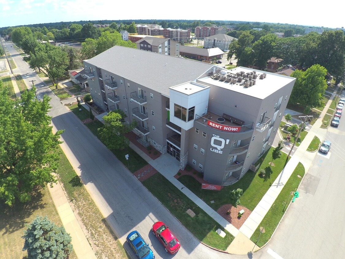 Primary Photo - Elevate Student Living - The Q'ube