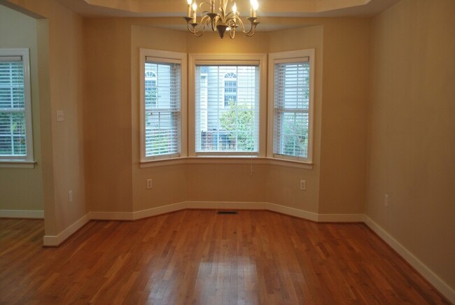 Foto del edificio - 2255 Ridgefield Green Way