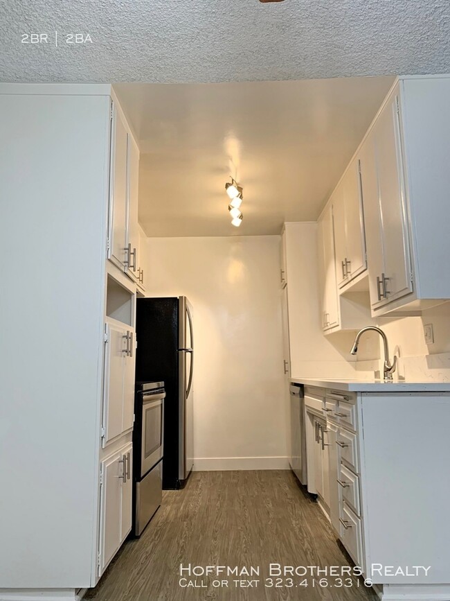 Building Photo - 5301 Newcastle Avenue -Encino, CA 91316