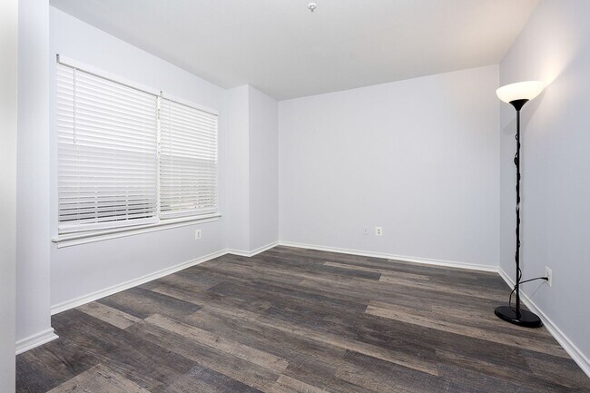Foto del edificio - Beautiful Newly Remodeled 2 Bedroom 2 Bath...