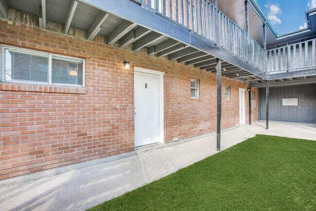 Foto del edificio - 6518 Weston St