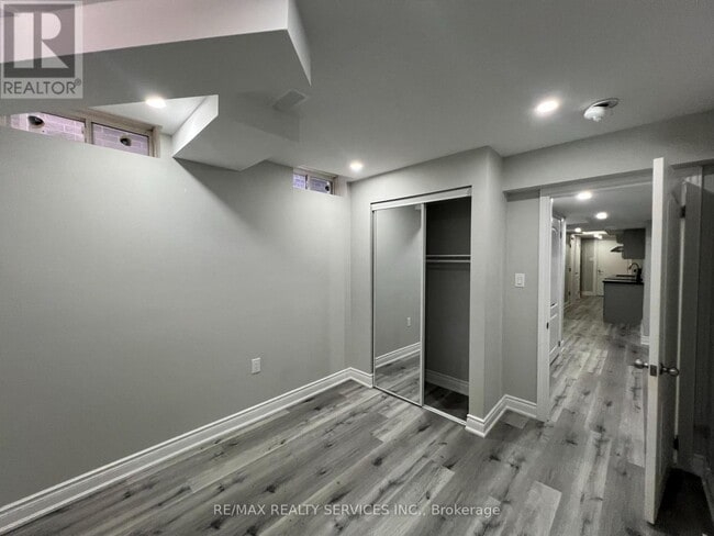 Building Photo - 97 Cobriza Cres