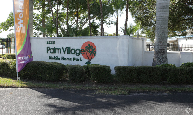 Foto del edificio - Palm Village