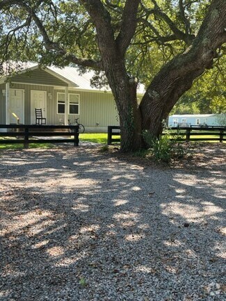 Building Photo - 124 Summerlin Ln