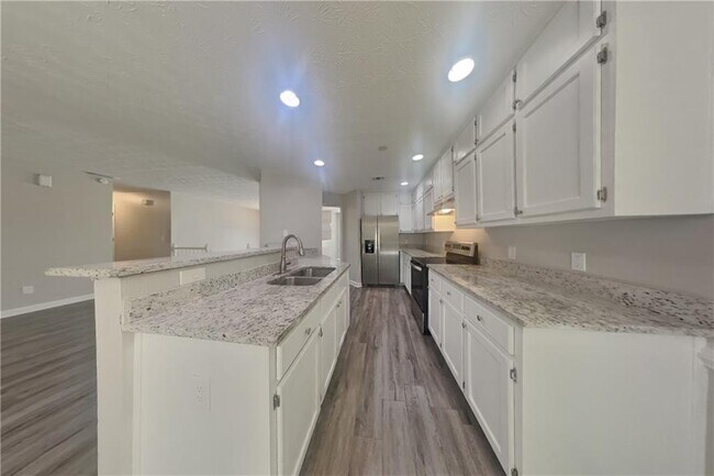 Foto del edificio - 1250 Summit Point Ln