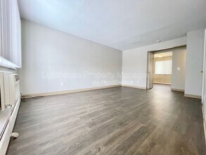Building Photo - 2855 Taft Ave SW