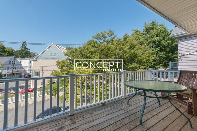 Building Photo - 31 Champney St