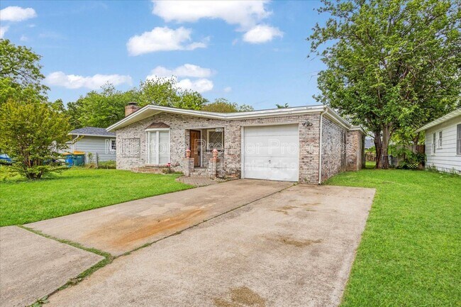 Foto del edificio - 1512 N Highland Ave