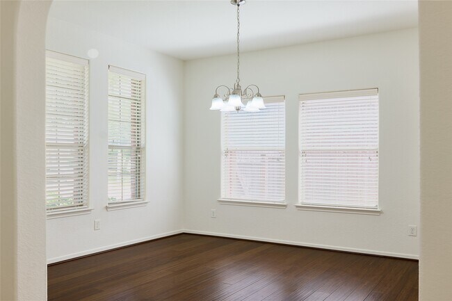 Foto del edificio - 24215 Courtland Oaks St