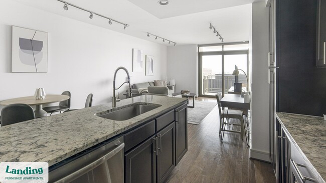 Building Photo - 777 Preston St