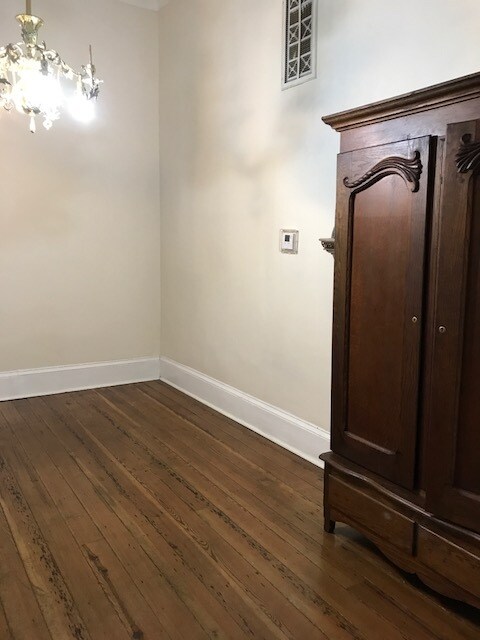 Foto del edificio - 2403 Saint Charles Ave